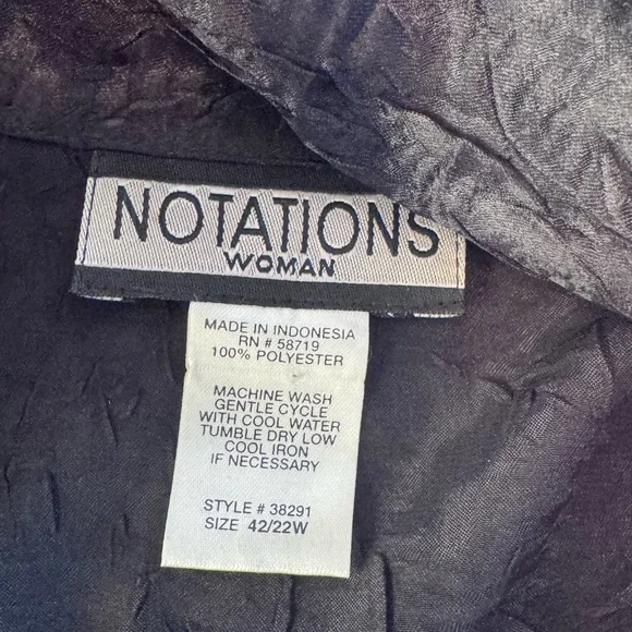 Notations Woman Black Textured Button-Down Blouse – Size 22W - Picture 9 of 9